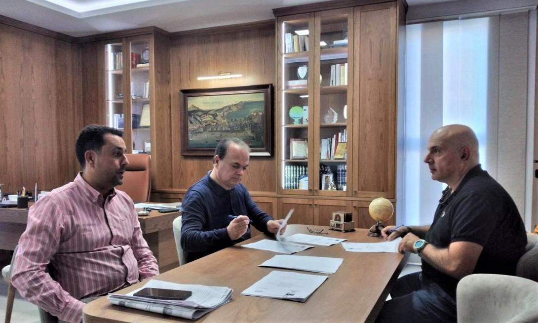 ρέθυμνο υπογραφή σύμβασης