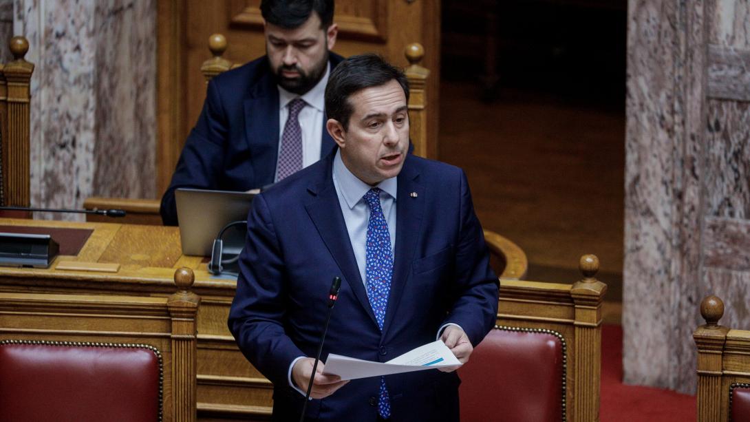 νότης μηταράκης