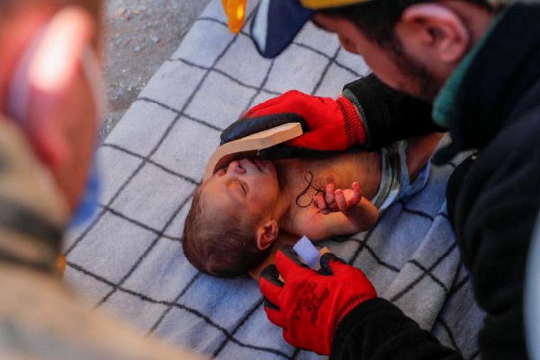 σεισμός Τουρκία μωρό 20 ημερων