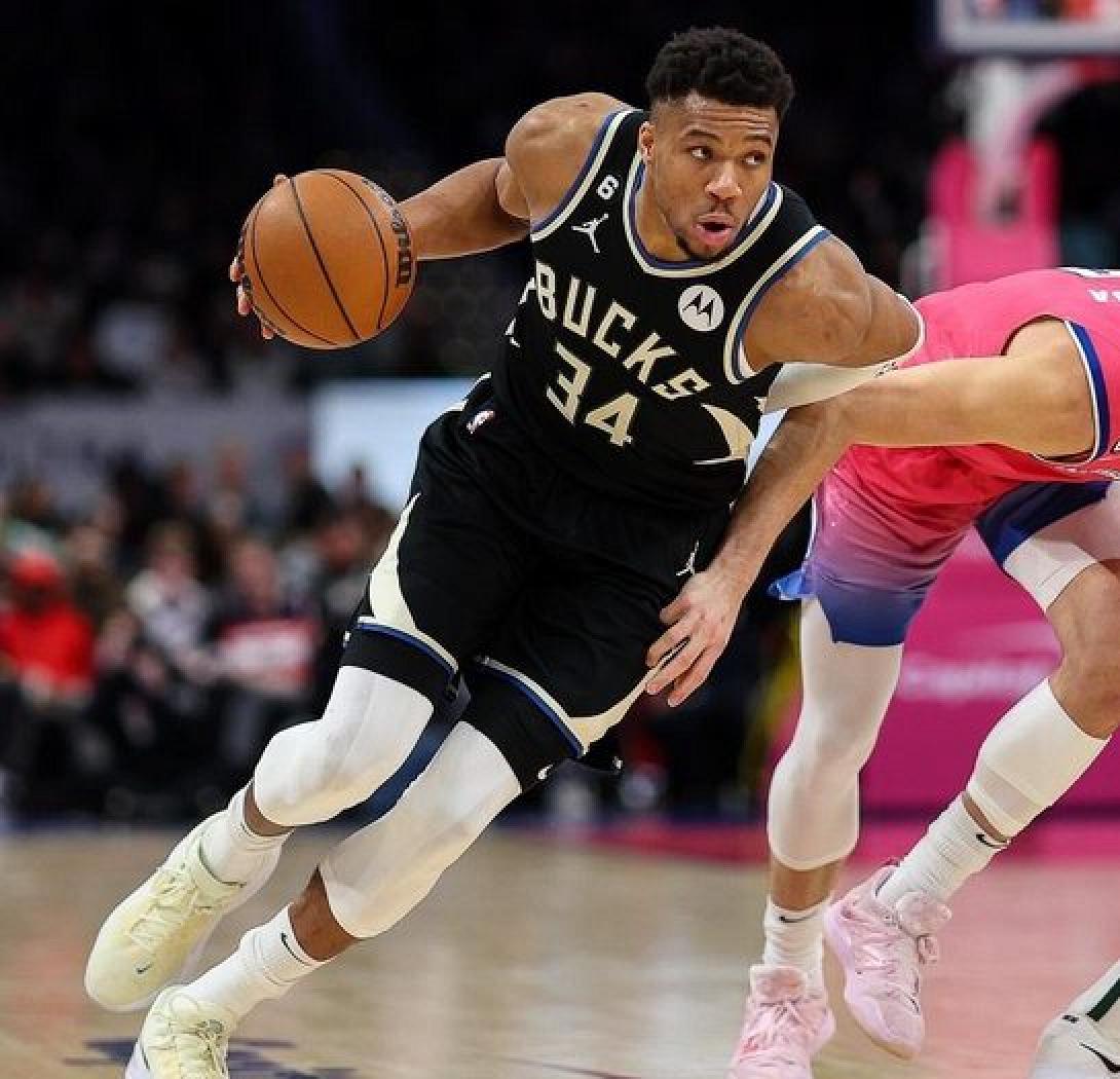 ΑΝΤΕΤΟΚΟΥΝΜΠΟ