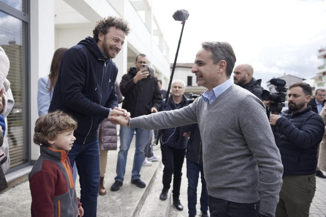 Ιωάννινα: Περιοδεία Μητσοτάκη στο κέντρο της πόλης