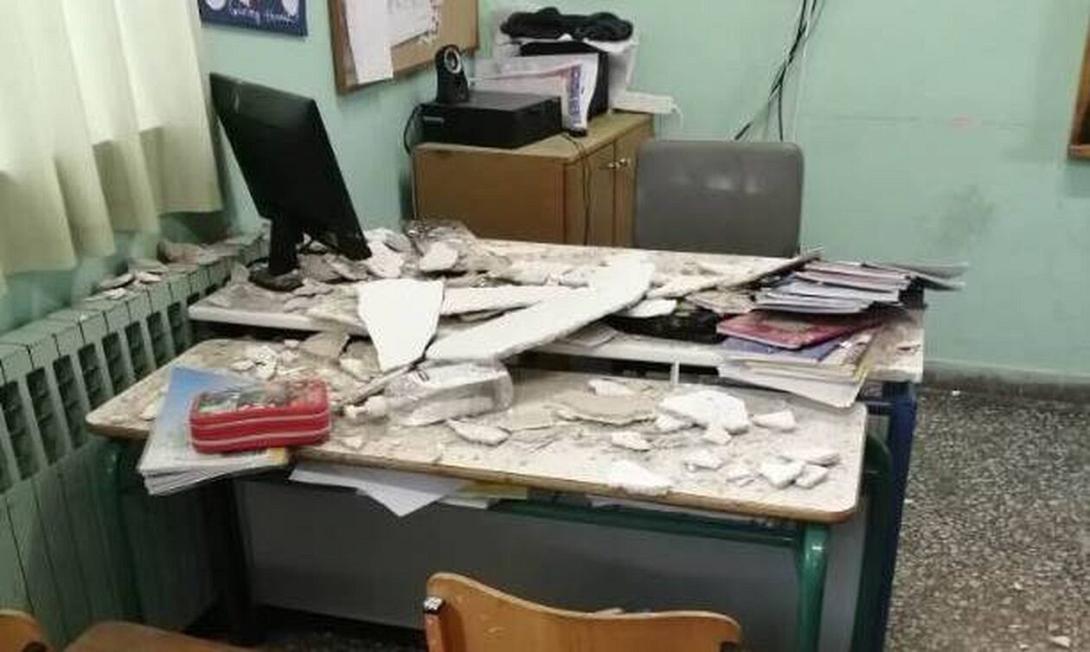 βολος καταρρευση οροφης