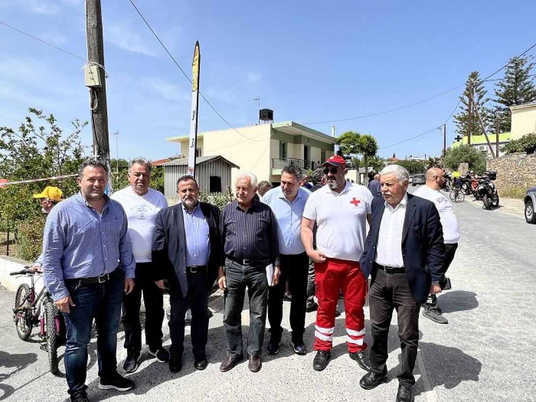 Στρατακης