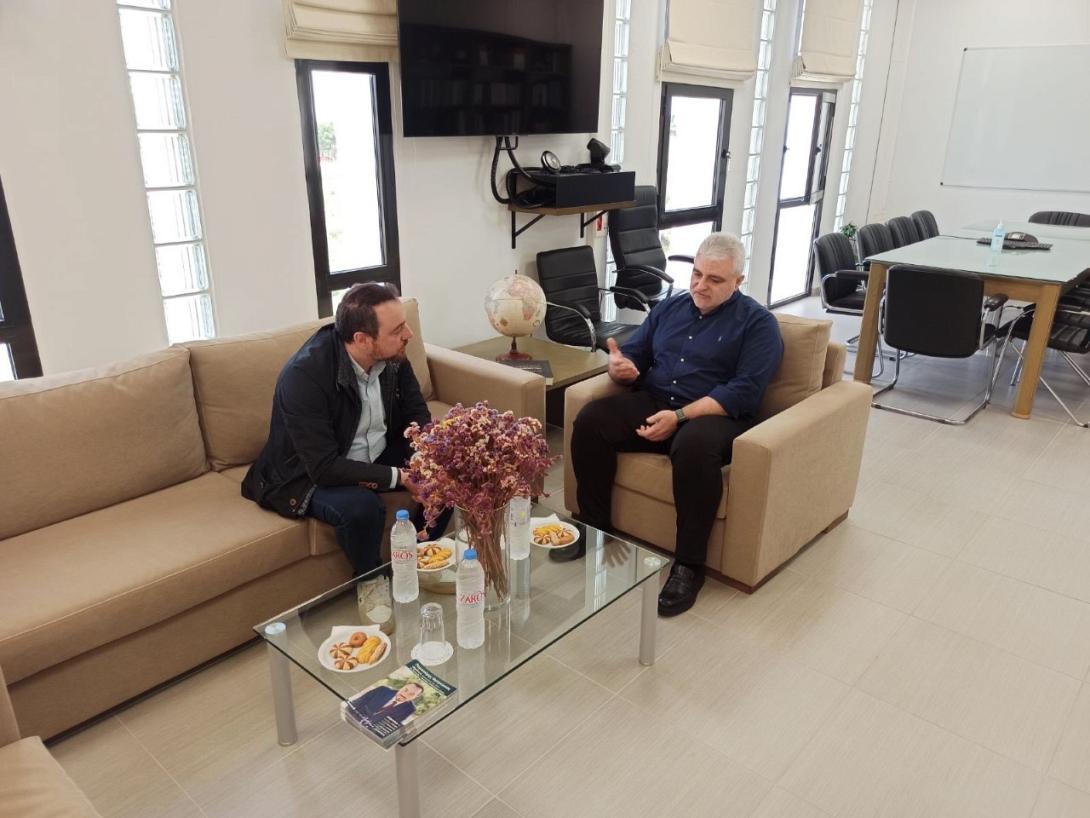 παρασυρης ταβερναρακης