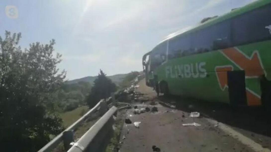 ιταλια τροχαιο λεωφορειο