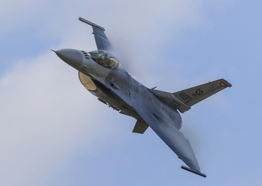 f-16