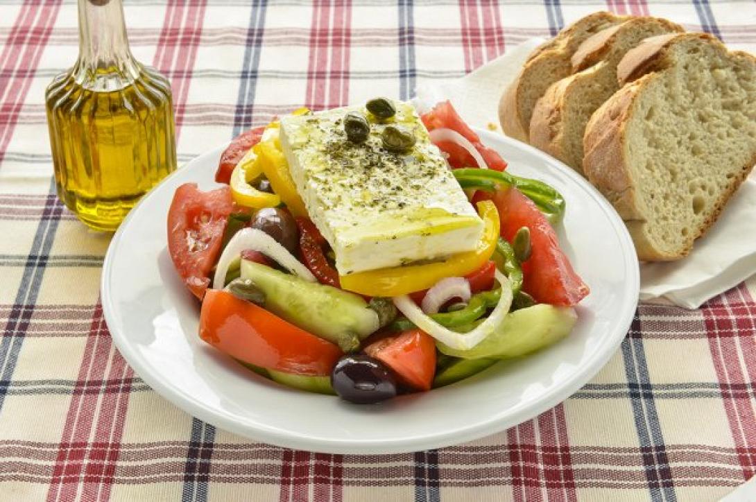 χωριατικη σαλάτα