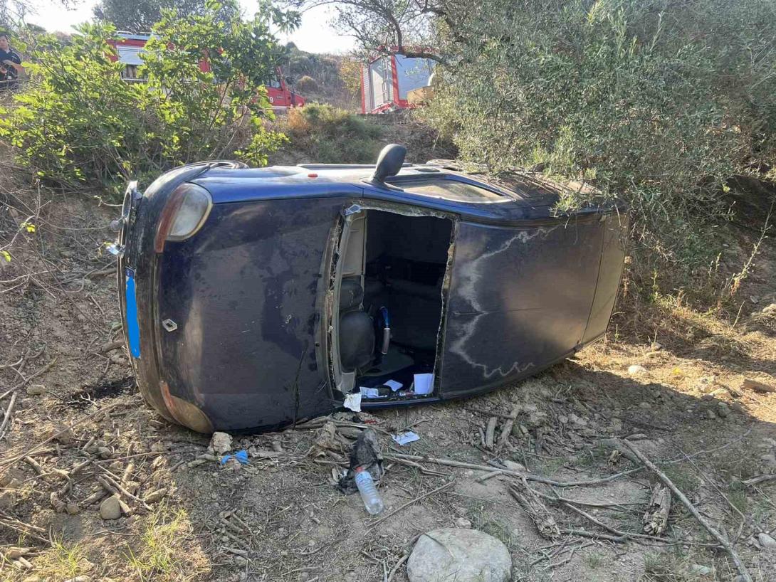 Είχε ...άγιο ο οδηγός που έπεσε με το αυτοκίνητο σε χαντάκι