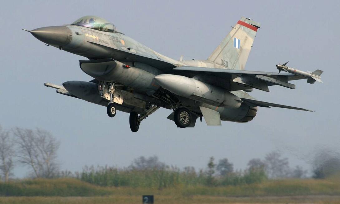 F16