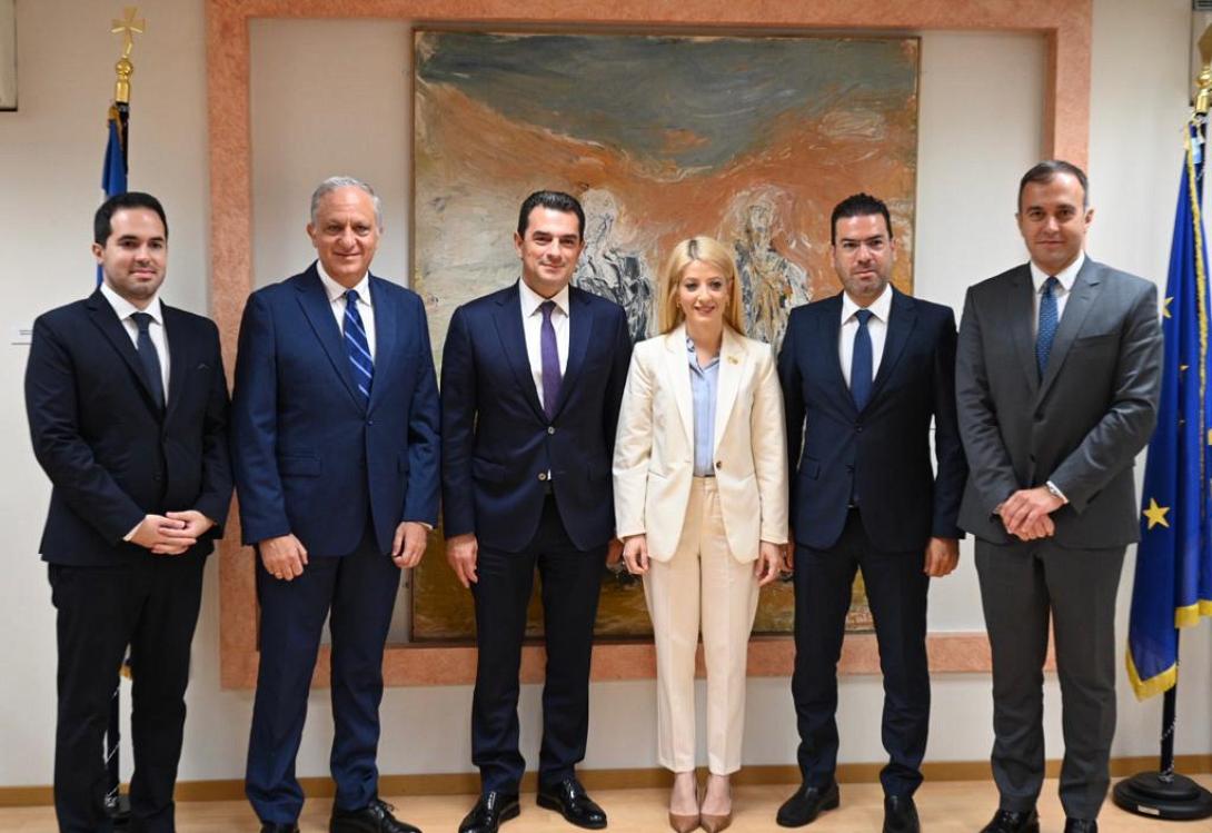 Σκρέκας: «Στρατηγική προτεραιότητα η συνεργασία Ελλάδας – Κύπρου με αιχμή τις επενδύσεις»