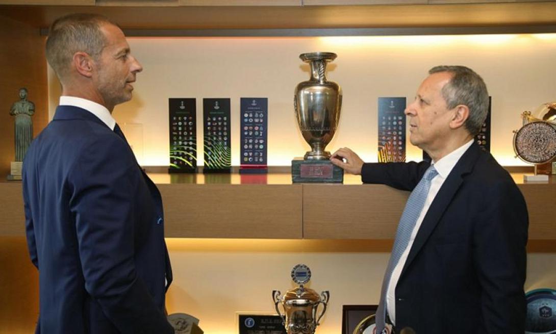 ΤΣΕΦΕΡΙΝ ΜΠΑΛΤΑΚΟΣ
