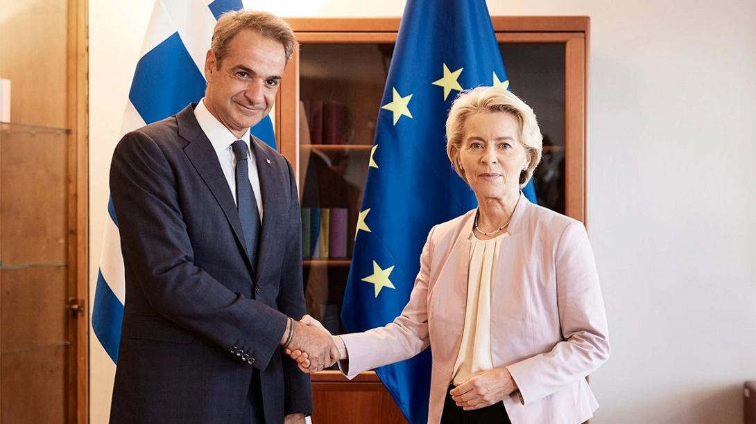 μητσοτάκης ούρσουλα