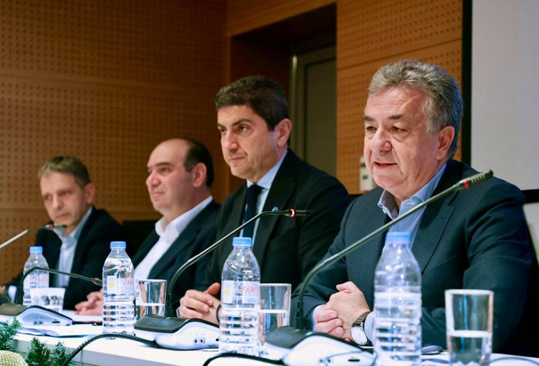 Αυγενάκης