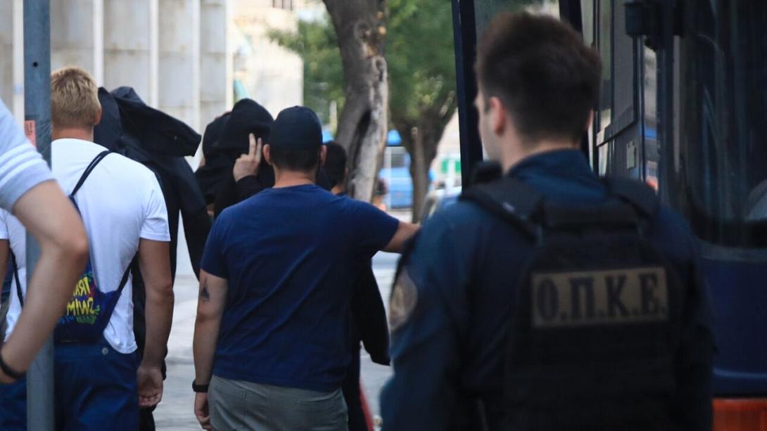 ΚΡΟΑΤΕΣ ΧΟΥΛΙΓΚΑΝΣ