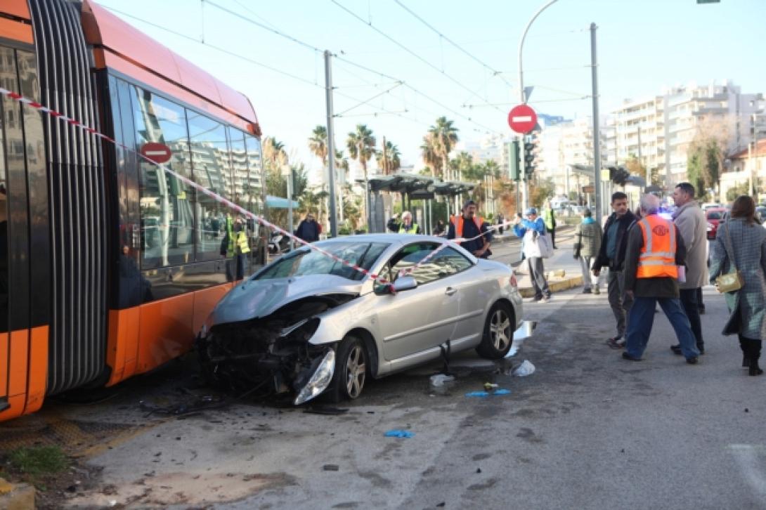 ΤΡΑΜ - ΑΥΤΟΚΙΝΗΤΟ