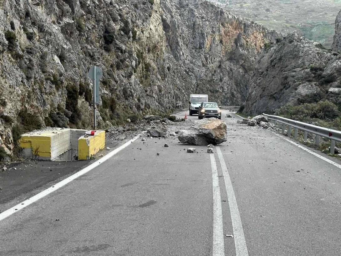 κουρταλιώτικο βράχοι