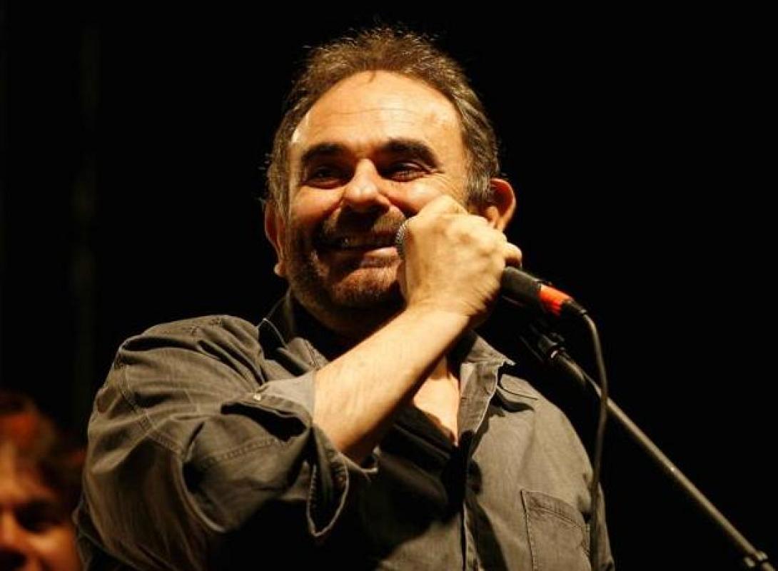 σακης μπουλας