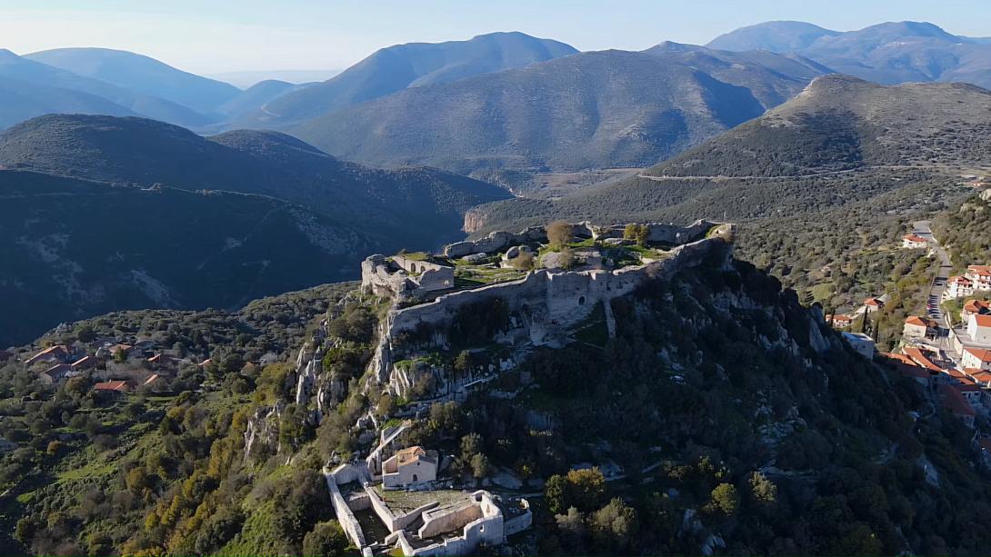 ΚΑΣΤΡΟ ΚΑΡΥΤΑΙΝΑς