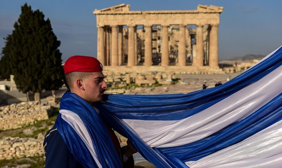 έπαρση σημαίας Ακρόπολη