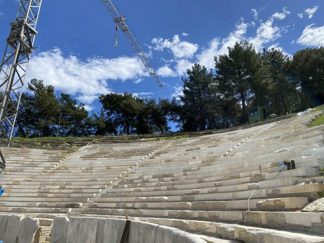 αρχαιο θεατρο θασου