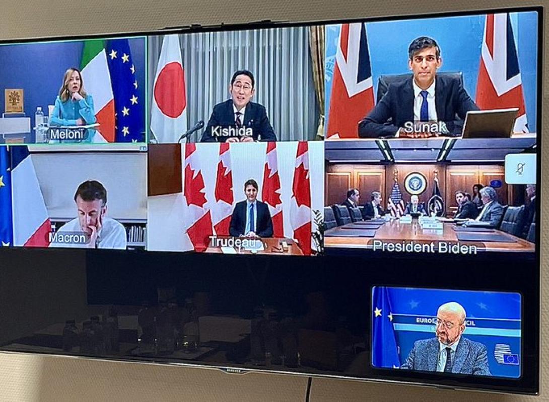 G7
