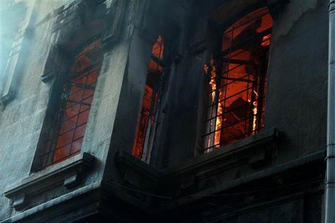 φωτια σε κτιριο