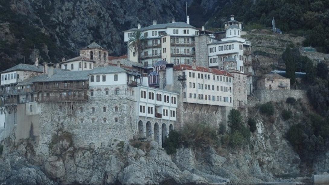 μονη