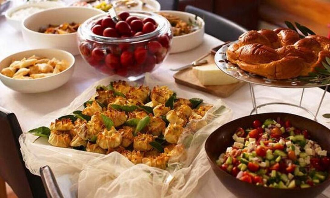 πασχαλινο τραπεζι