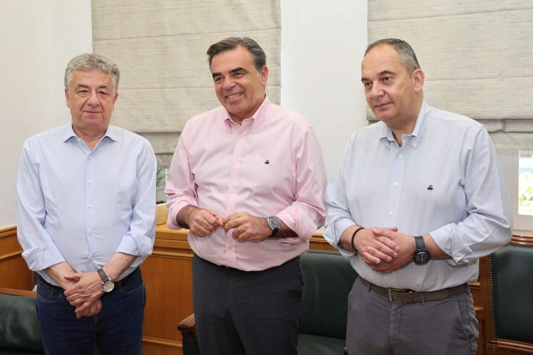 αρναουτακης σχοινας πλακιωτακης