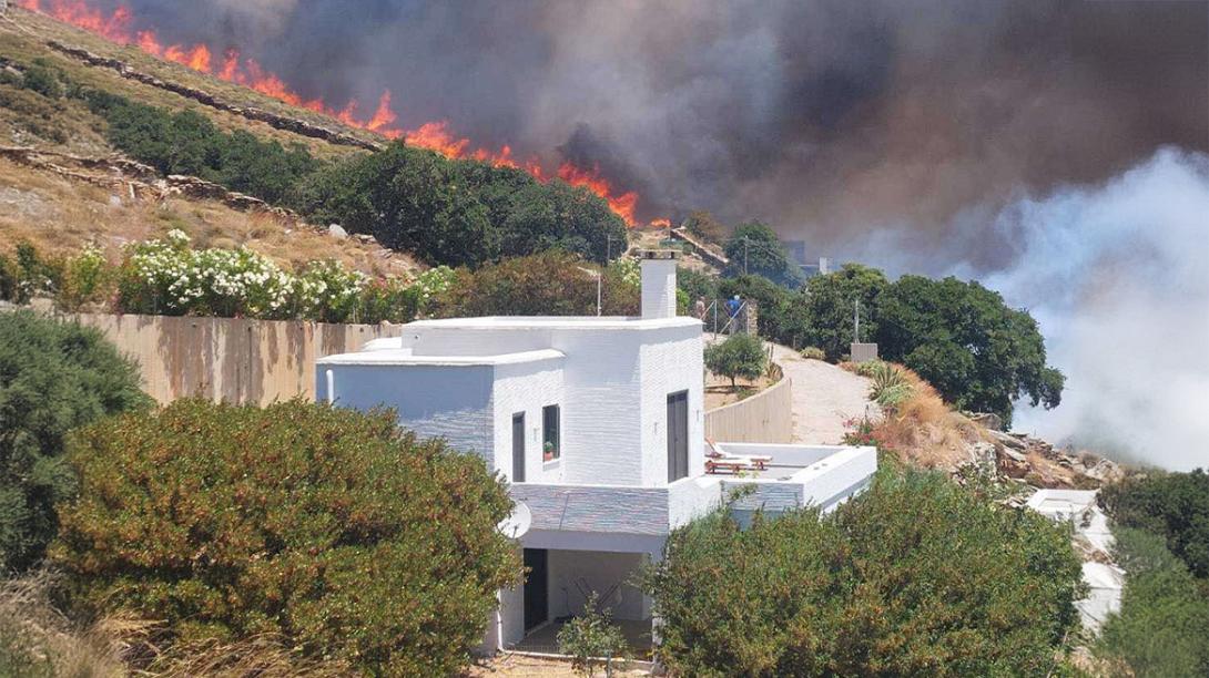 ανδρος φωτια
