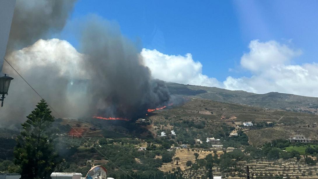 Φωτιά στην Ανδρο