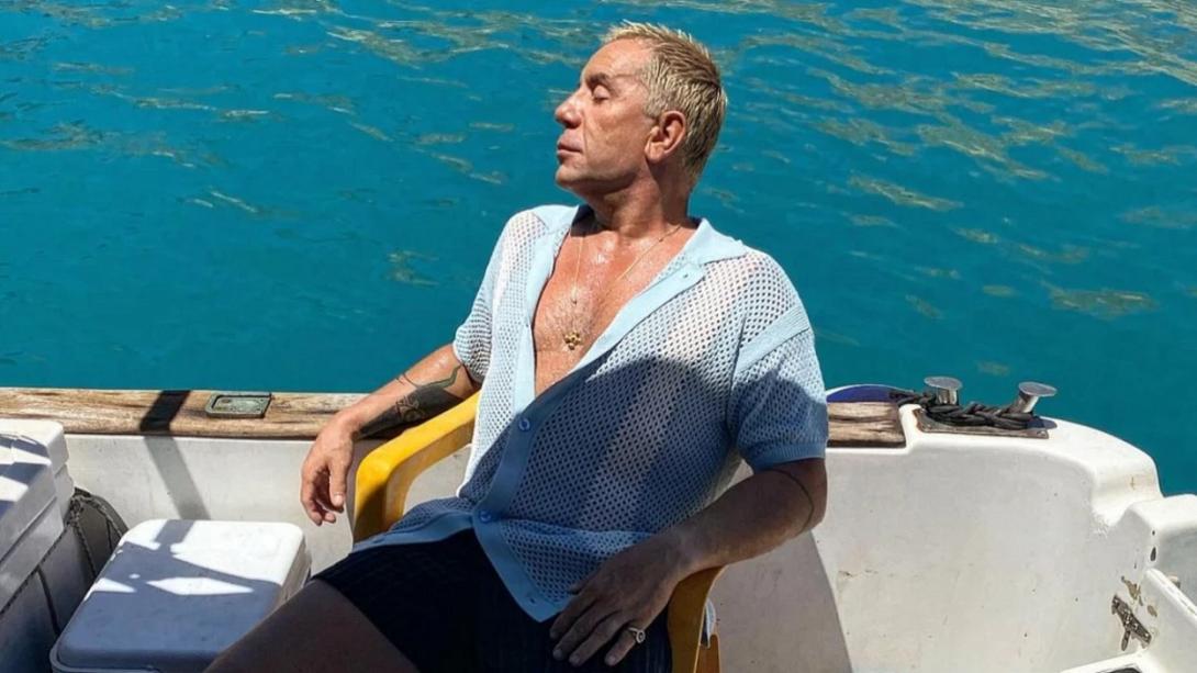 μαζωνακης