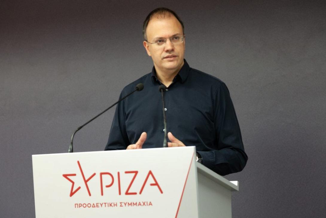 θεοχαρόπουλος