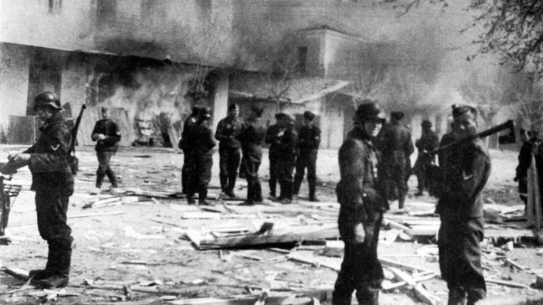  σφαγή του Διστόμου 