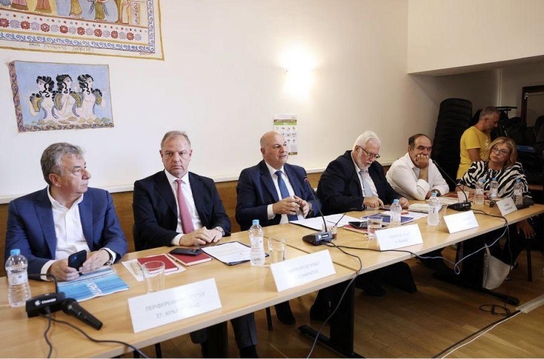 Κώστας Τσιάρας