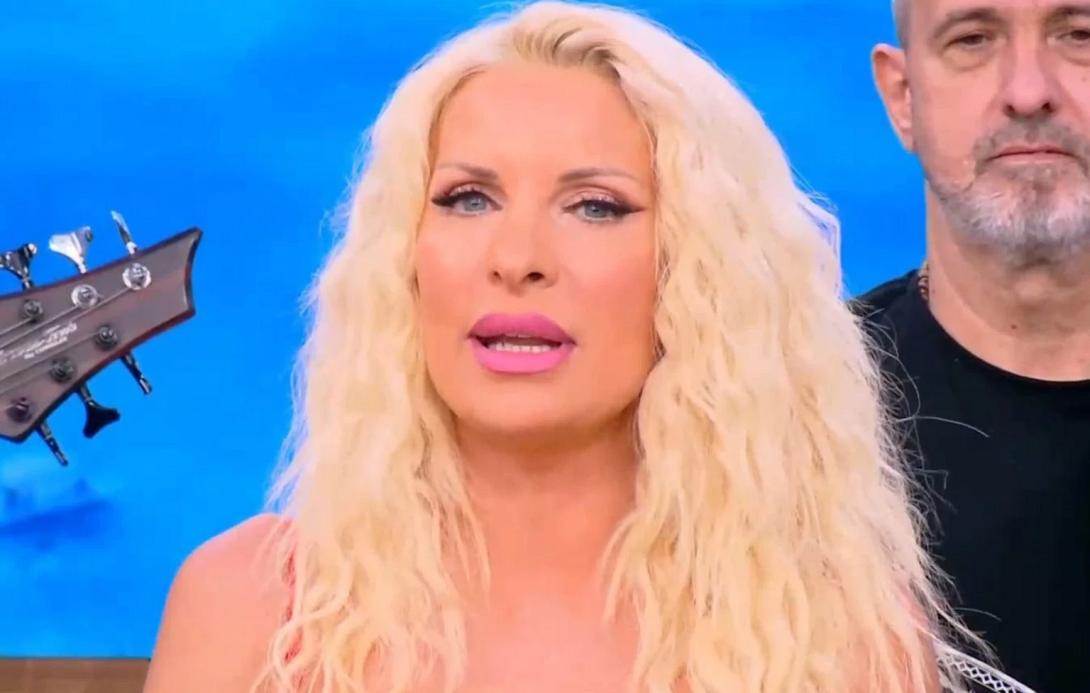 μενεγακη