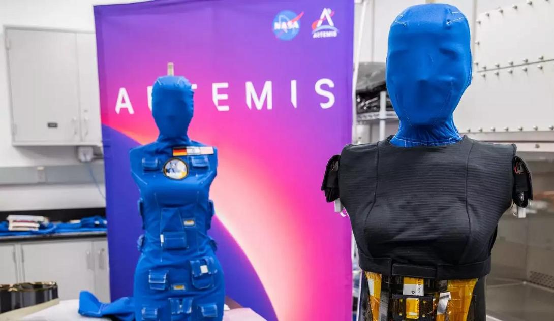 κούκλες NASA