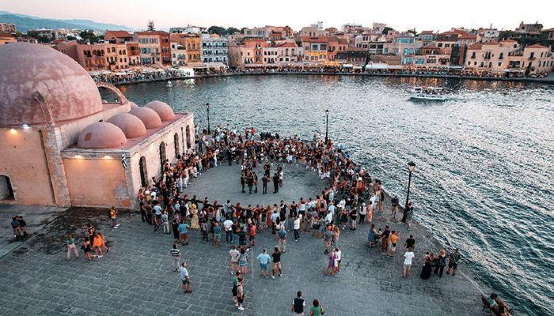 ΠΑΡΑΔΟΣΙΑΚΗ ΣΤΡΑΤΑ ΧΑΝΙΩΝ