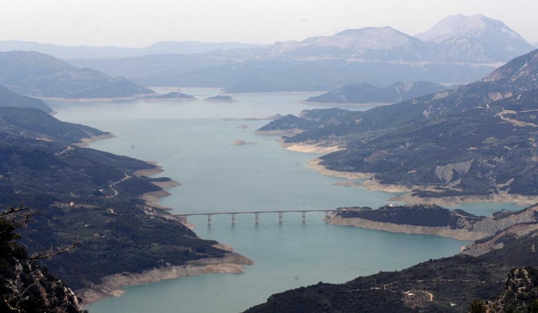 λίμνη Κρεμαστών