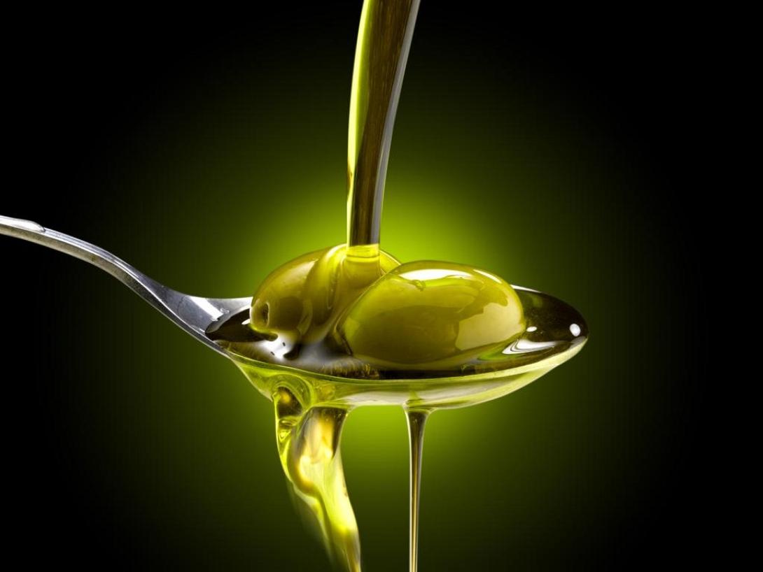 ελιές και ελαιόλαδο (φωτογραφία από create.vista.com)