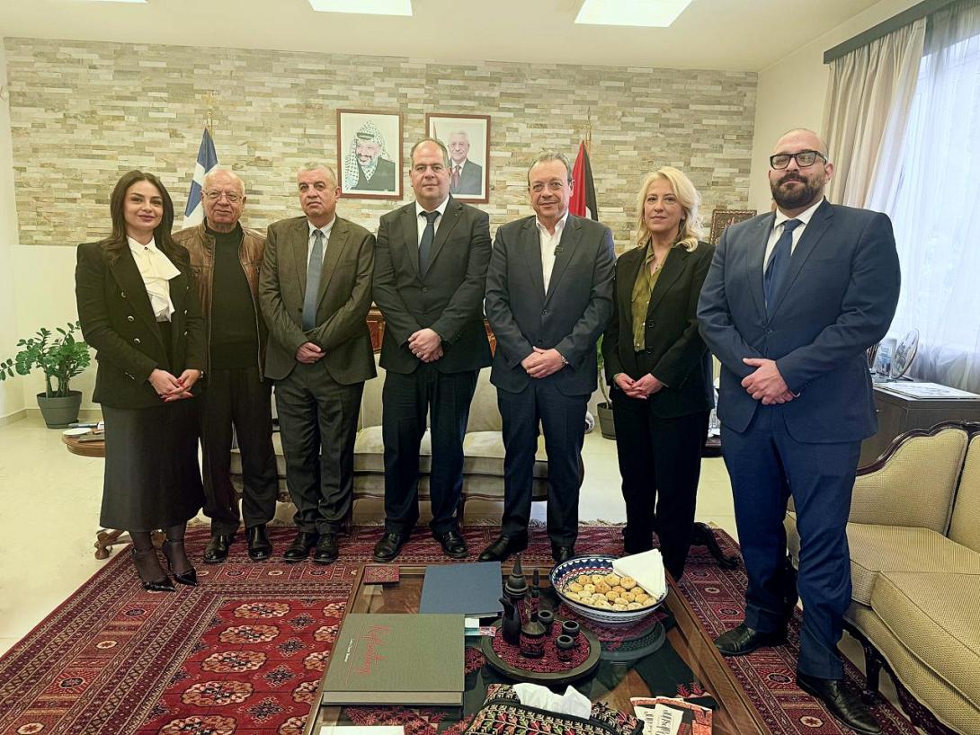 ΦΑΜΕΛΛΟΣ ΠΡΕΣΒΗΣ ΠΑΛΑΙΣΤΙΝΗΣ