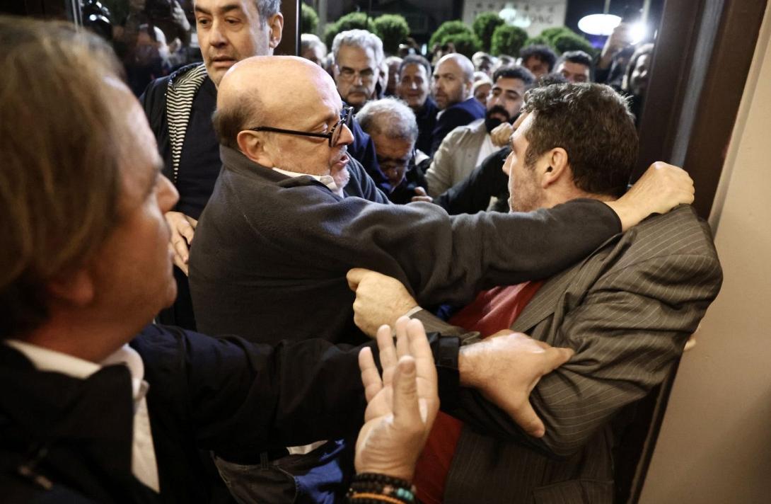  κεφαλοκλείδωμα