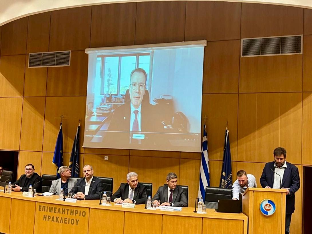 ελληνοαμερικανικο - παραρτημα κρητης