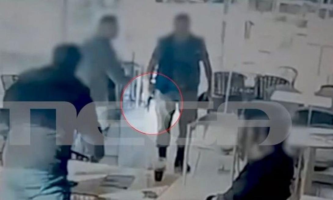 πυροβολισμοι στην καφετερια