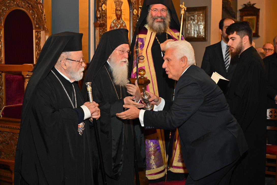 ιερές κάρες