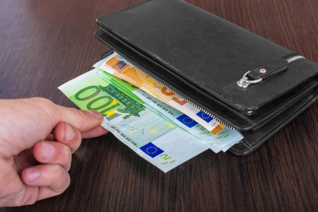 χρήματα (φωτογραφία από create.vista.com)