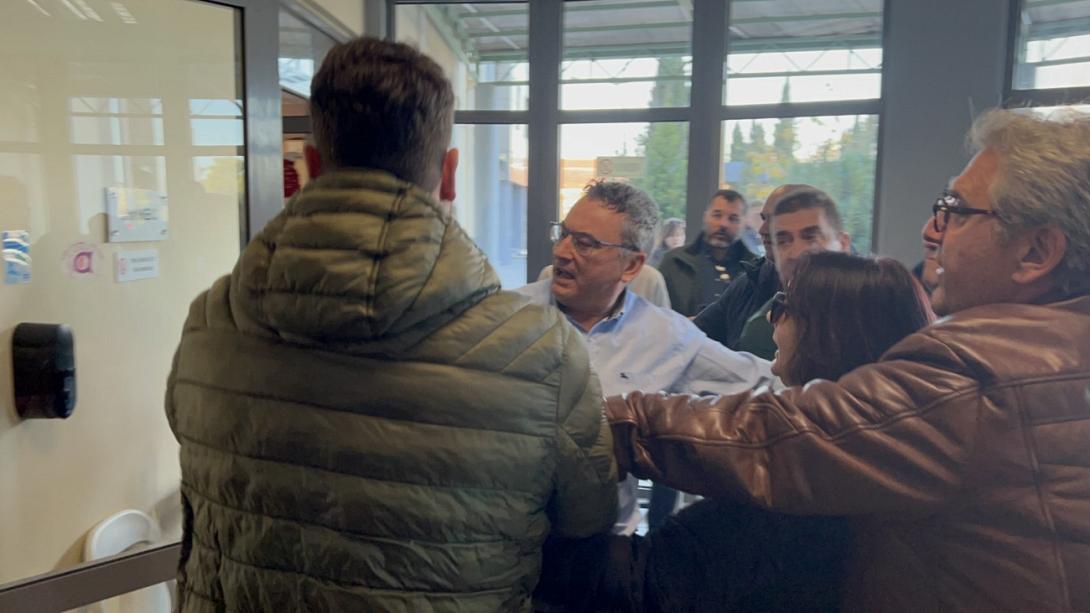 ΑΓΟΡΑΣΤΟΣ ΕΝΤΑΣΗ ΜΕ ΣΥΓΓΕΝΕΙΣ ΘΥΜΑΤΩΝ