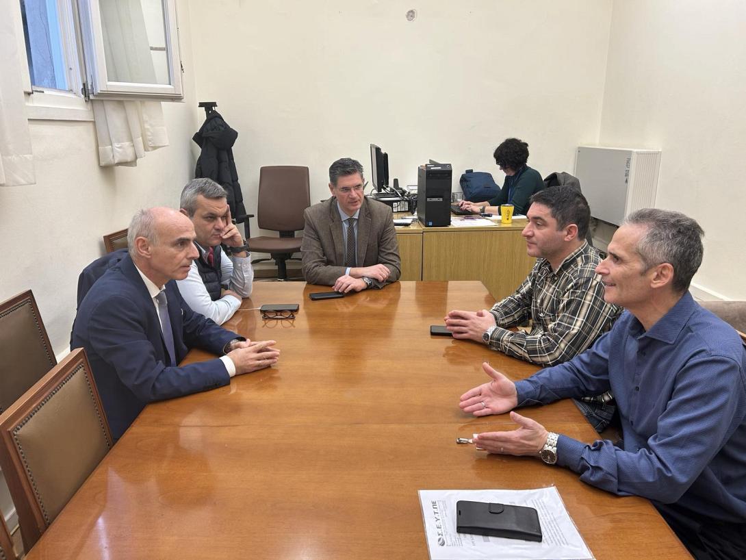 Χάρης Μαμουλάκης