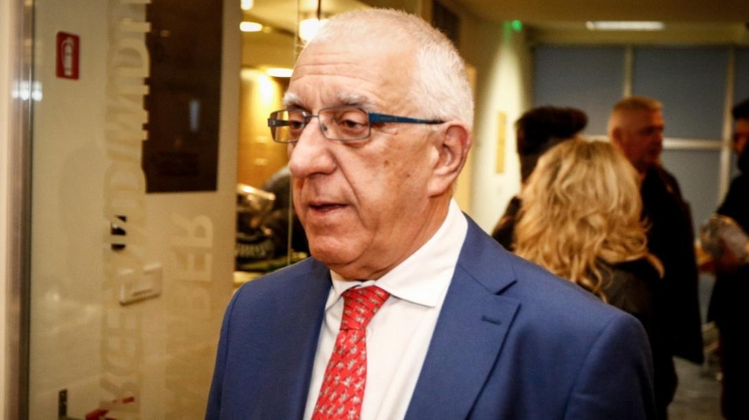 νικητας κακλαμανης