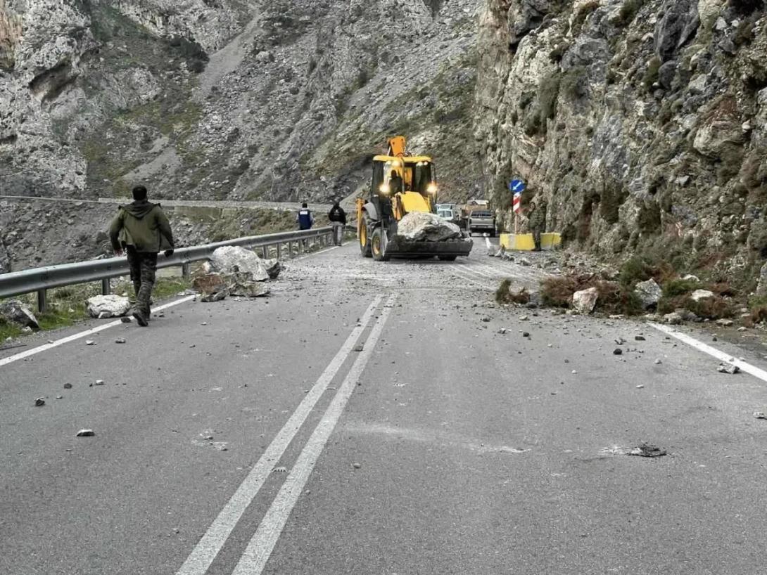 κουρταλιωτικο κατολισθηση